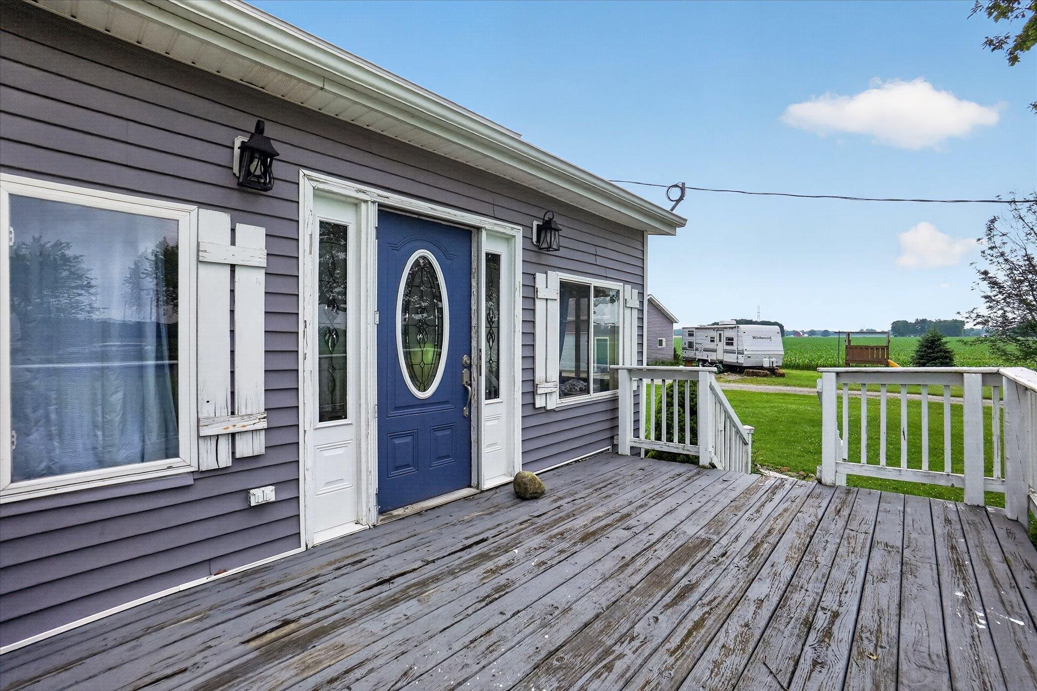 15151 Bishop Road Chesaning, MI 48616 - Photo 5 of 67 50212947-f14a1a86-fa2e-417c-8a1a-01157beadb85.JPG
