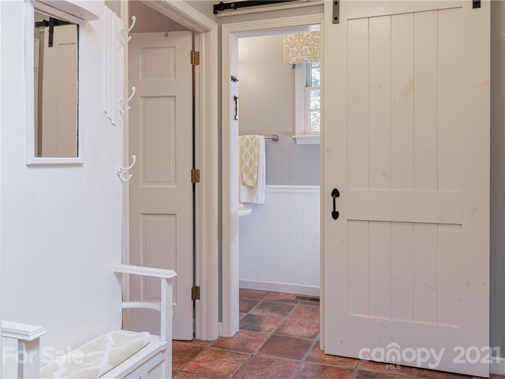 103 Windsong Drive Fairview, NC 28730 - Photo 17 of 36