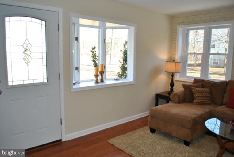 803 Meadow Road Severn, MD 21144 - Photo 2 of 30 Living Room