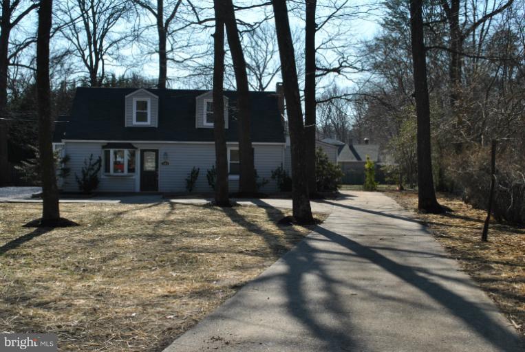 803 Meadow Road Severn, MD 21144 - Photo 5 of 30 Exterior (Front)