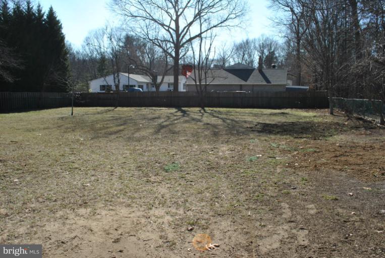 803 Meadow Road Severn, MD 21144 - Photo 9 of 30 Exterior (Rear)