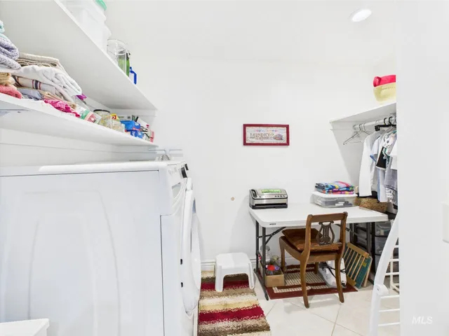 $345,000 | 11 North 3rd W Street, Paul, ID 83347