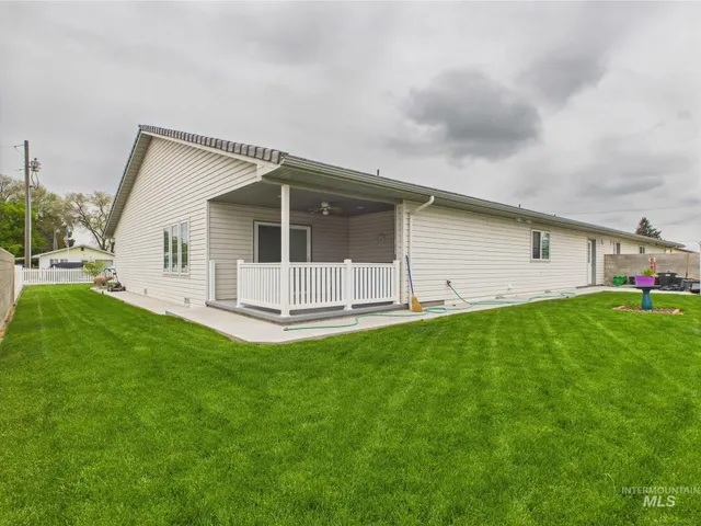 $345,000 | 11 North 3rd W Street, Paul, ID 83347
