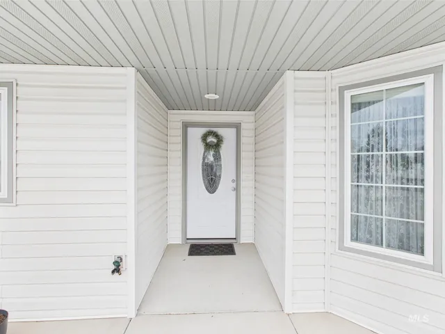 $345,000 | 11 North 3rd W Street, Paul, ID 83347