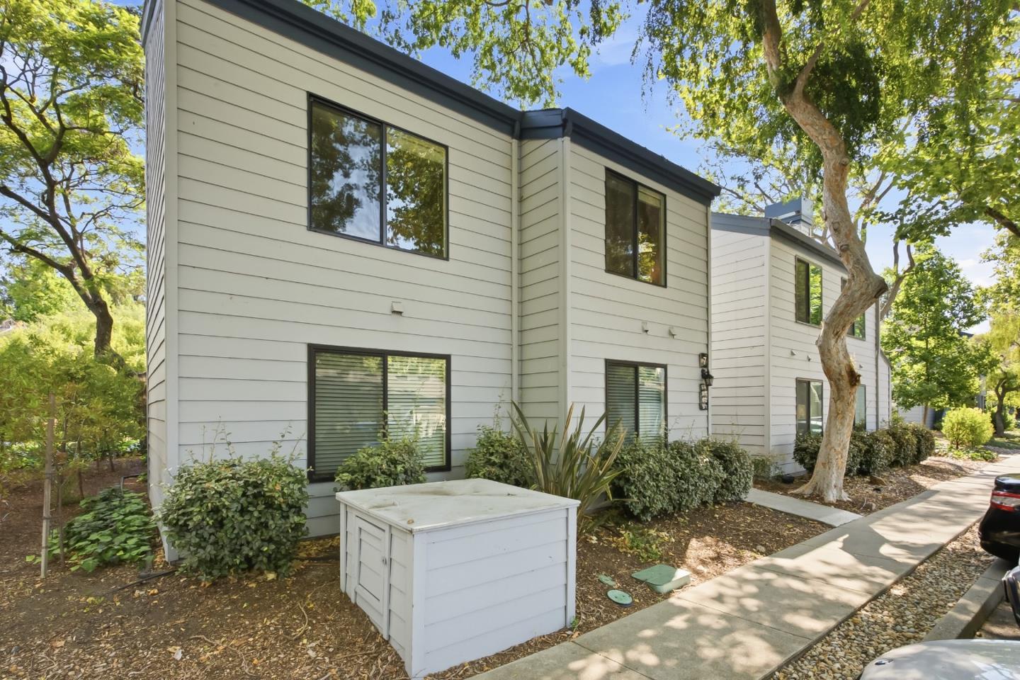 905 West Middlefield Road, Unit 972 Mountain View, CA 94043 - Photo 32 of 32