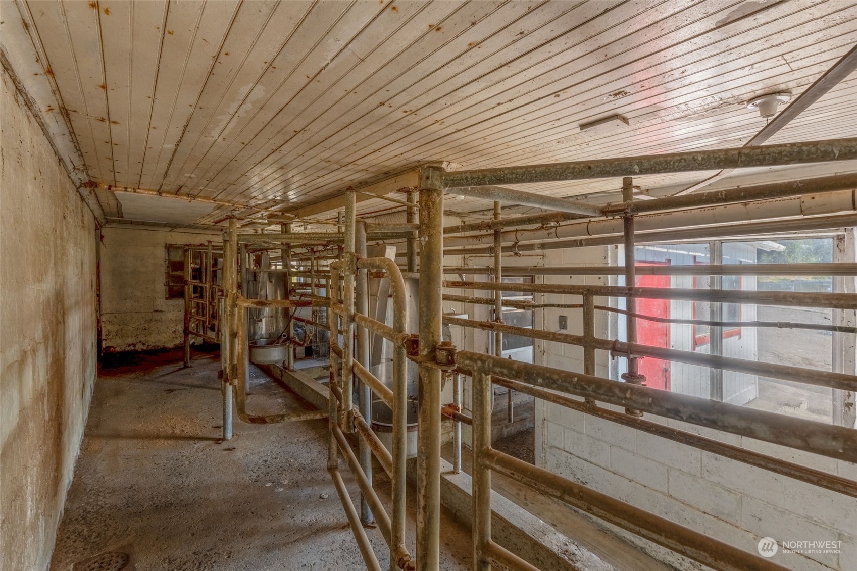 628 East Valley Road Skamokawa, WA 98647 - Photo 13 of 39 a view of entryway