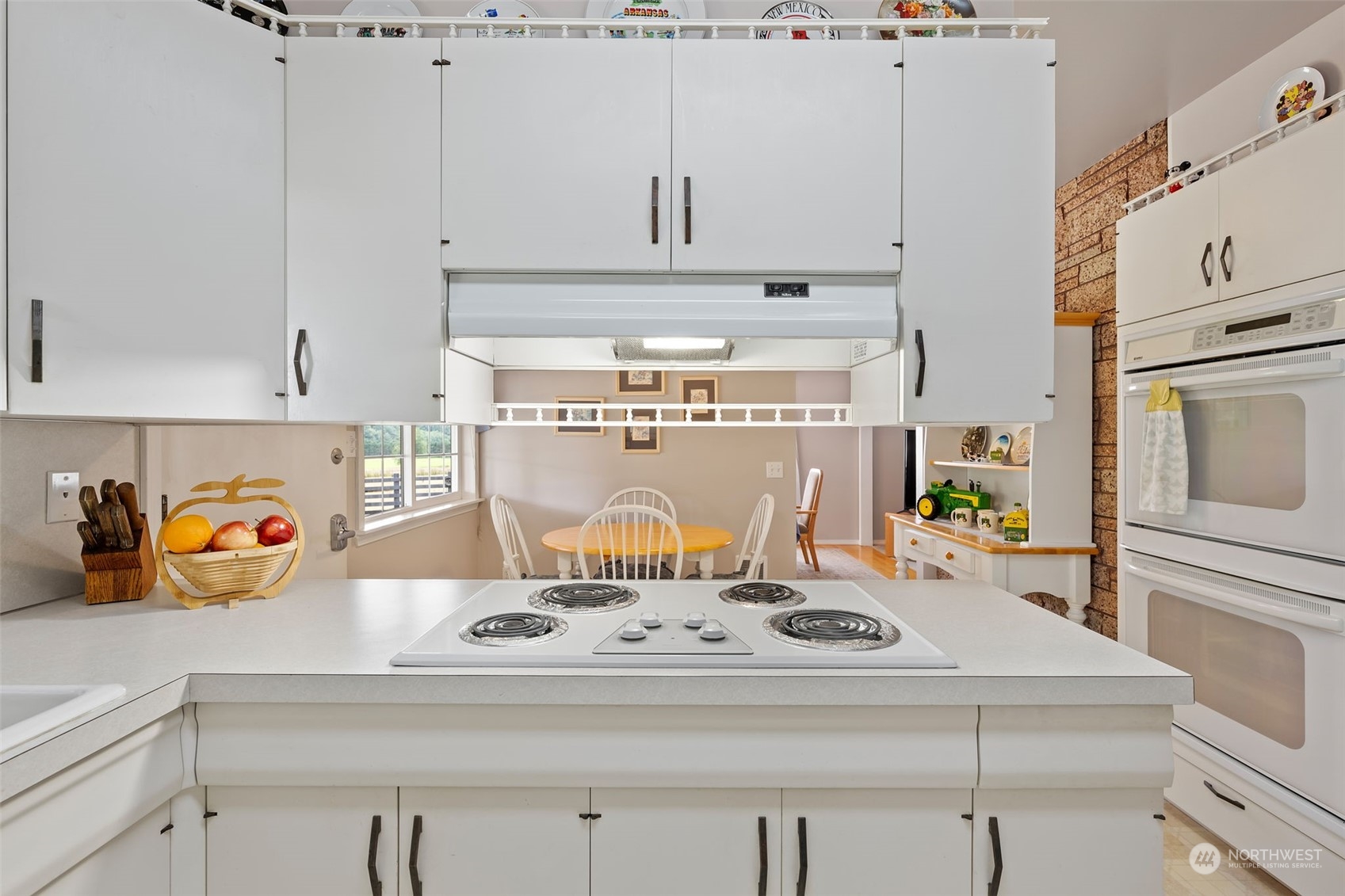 628 East Valley Road Skamokawa, WA 98647 - Photo 23 of 39 a view of kitchen with appliances and cabinets