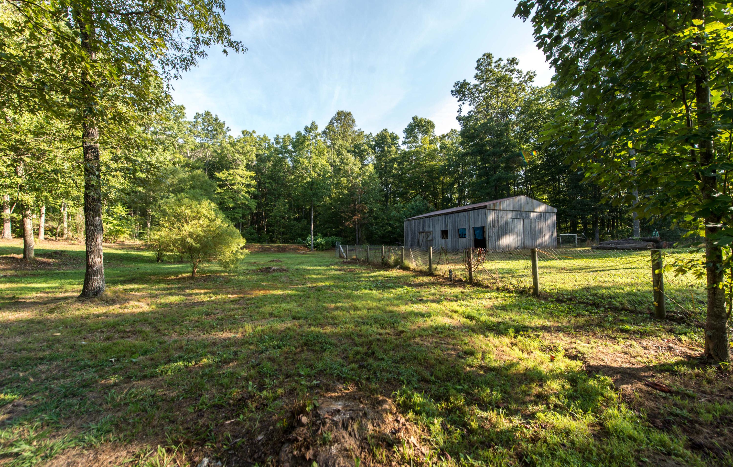 1768 Jim Stewart Road Dunlap, TN 37327 - Photo 27 of 29 Barn
