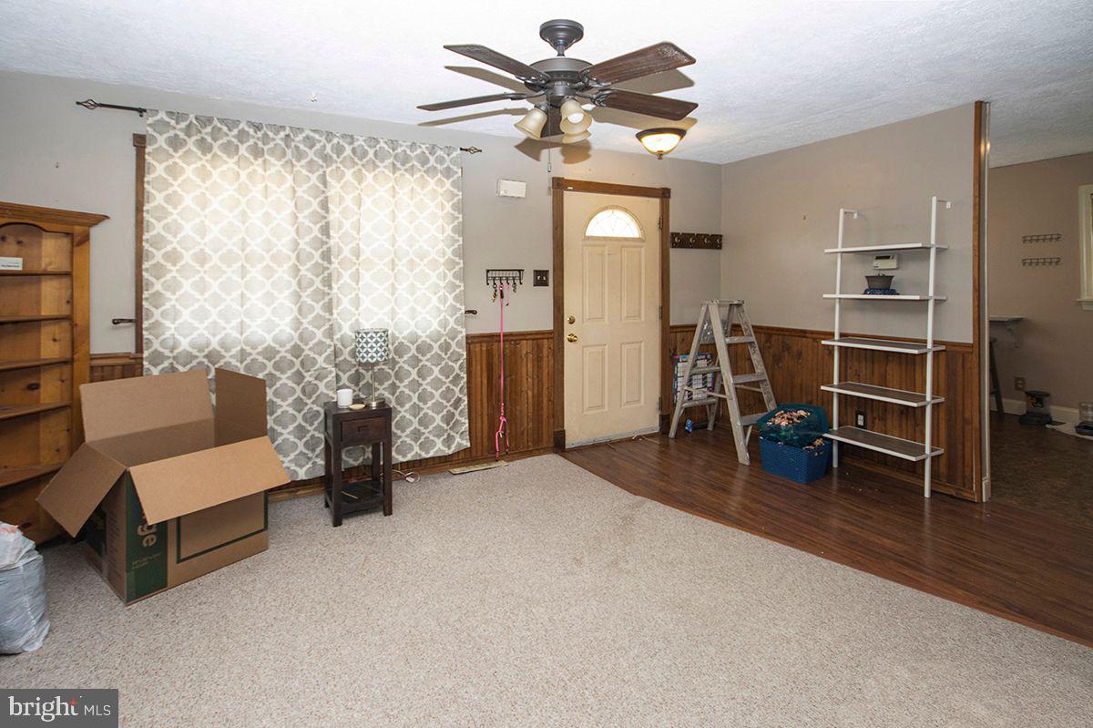 315 Cornell Road Glassboro, NJ 08028 - Photo 10 of 22 a living room with furniture and a large window