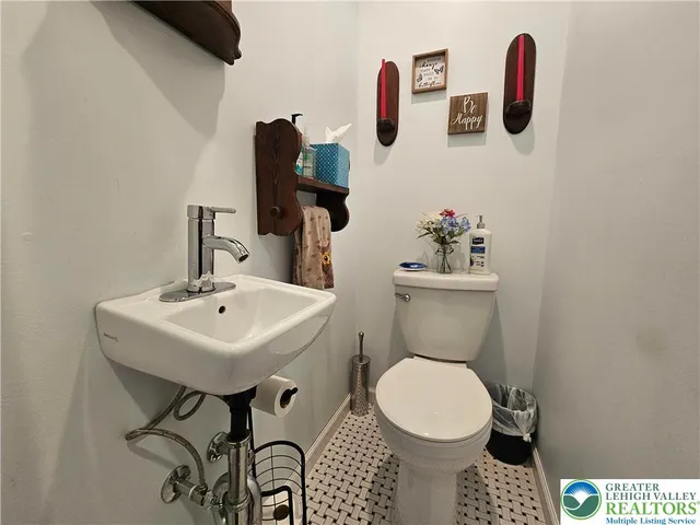 $2,300 | 1513 West Turner Street, Allentown, PA 18102