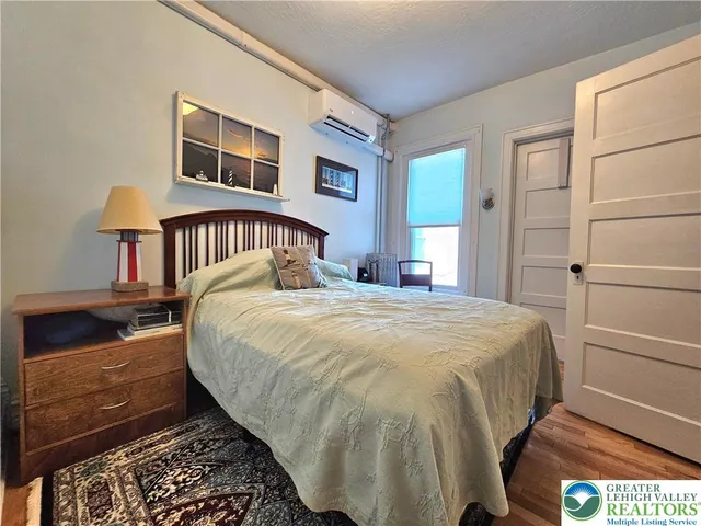 $2,300 | 1513 West Turner Street, Allentown, PA 18102