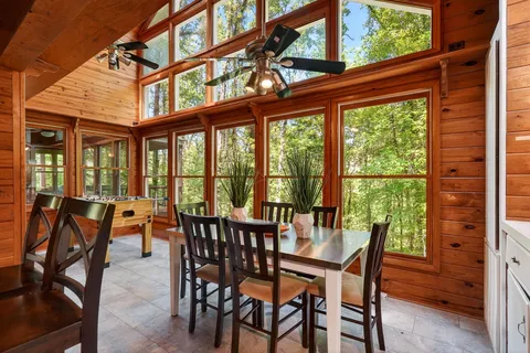 $529,900 | 280 Hurricane Hill, Silver Point, TN 38582
