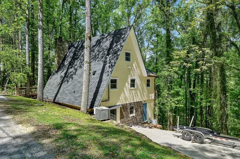 $529,900 | 280 Hurricane Hill, Silver Point, TN 38582
