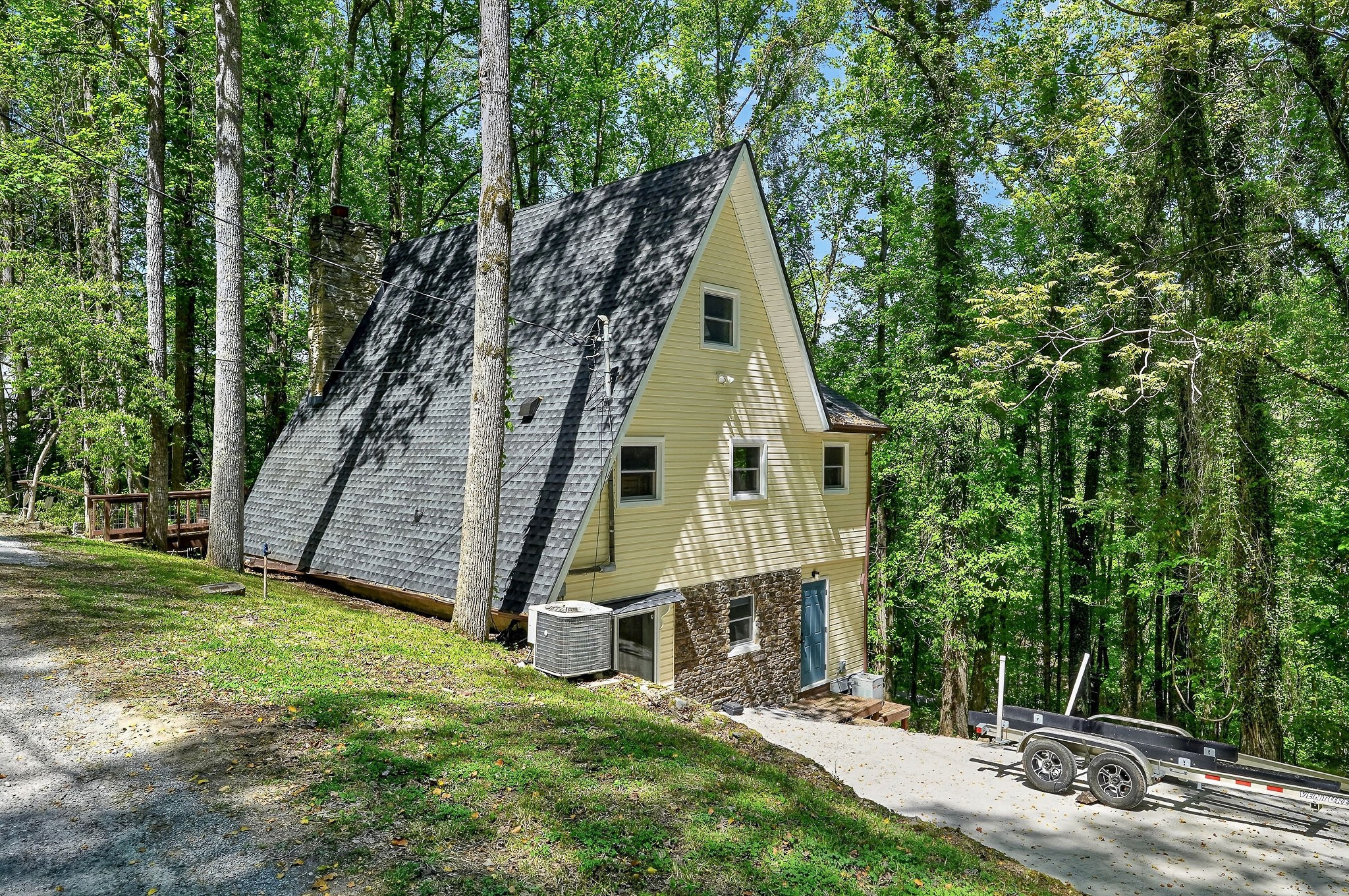 280 Hurricane Hill Silver Point, TN 38582 - Photo 3 of 46