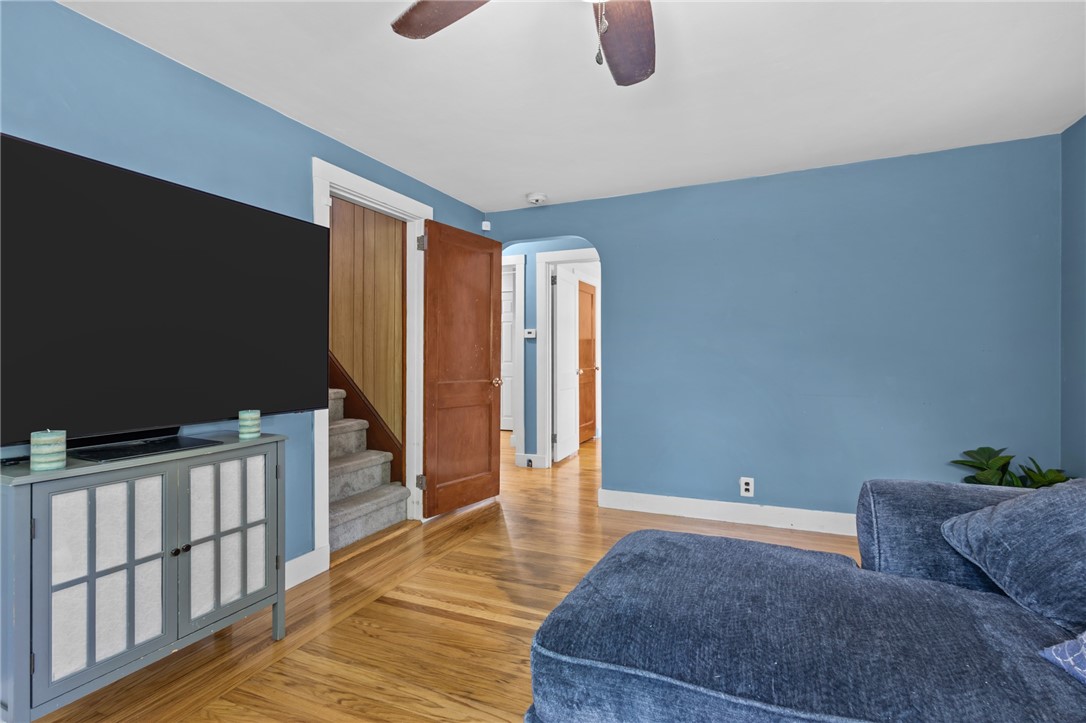 227 Angell Road Lincoln, RI 02865 - Photo 13 of 41
