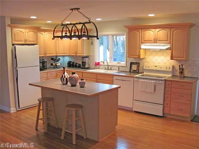 1115 Rustic Road Greensboro, NC 27410 - Photo 5 of 14 Kitchen.