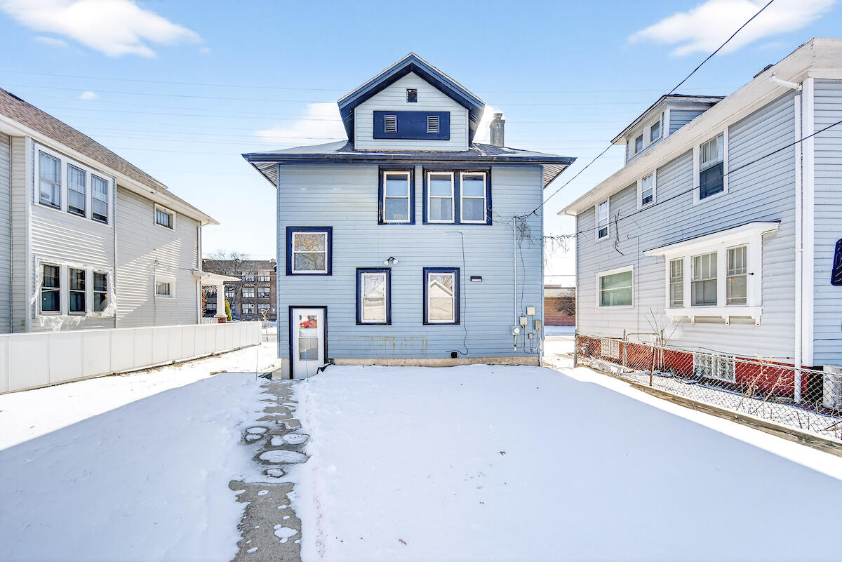 1948 12th Street Racine, WI 53403 - Photo 2 of 20 Rear