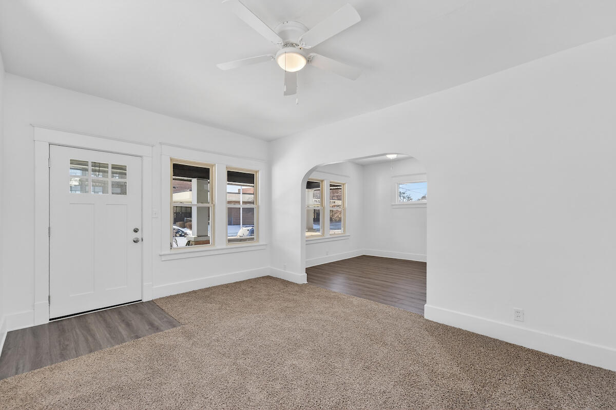 1948 12th Street Racine, WI 53403 - Photo 7 of 20 DSC03464