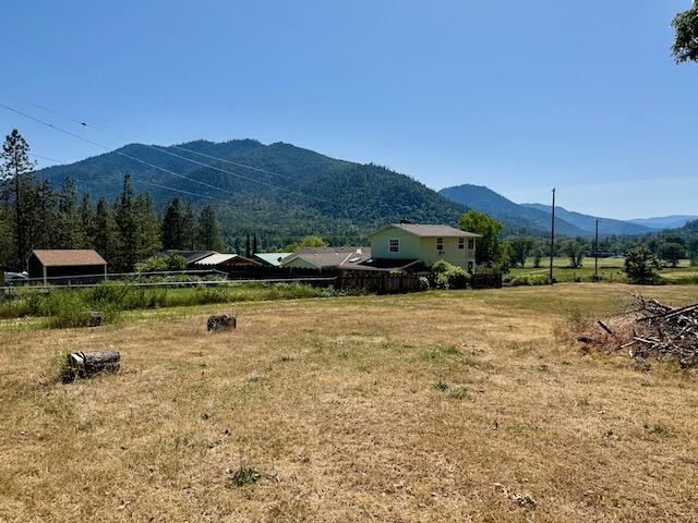 6051 New Hope Road Grants Pass, OR 97527 - Photo 4 of 26 IMG_8151