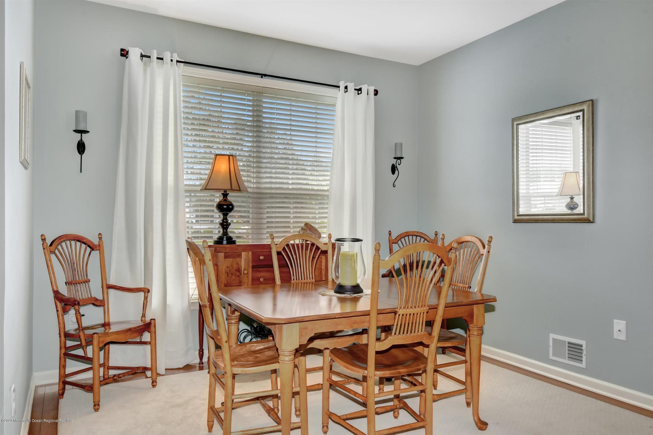111 Wordsworth Road Brick, NJ 08724 - Photo 9 of 29 06-Dining Room