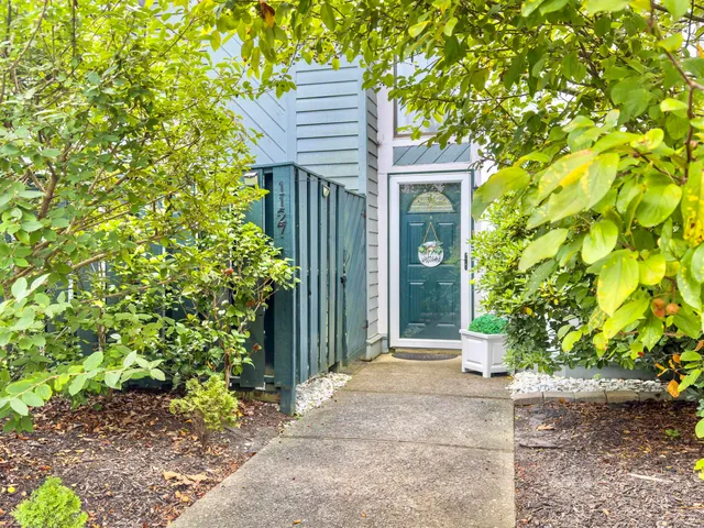 $445,000 | 1127 Hidden Cove Drive, Unit 35, Mount Pleasant, SC 29464