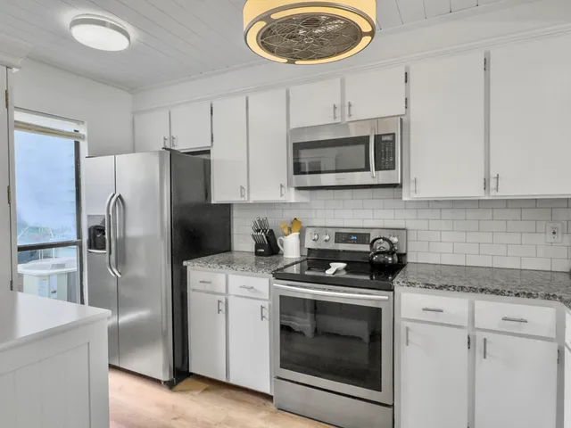 $445,000 | 1127 Hidden Cove Drive, Unit 35, Mount Pleasant, SC 29464