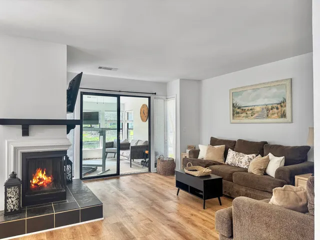 $445,000 | 1127 Hidden Cove Drive, Unit 35, Mount Pleasant, SC 29464