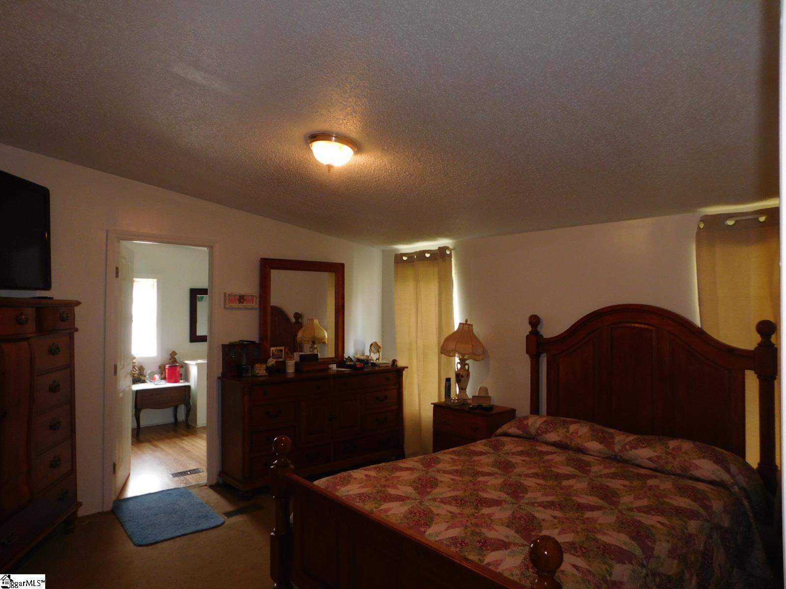 1013 Renno Road Clinton, SC 29325 - Photo 11 of 35
