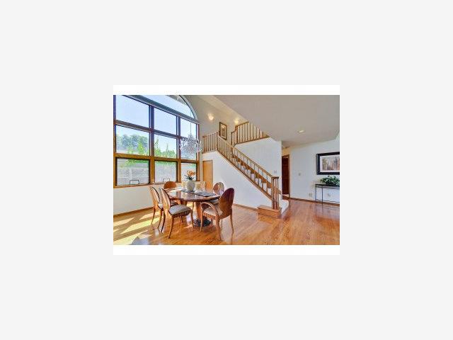 11260 Bubb Road Cupertino, CA 95014 - Photo 4 of 9 Gallery Image 4