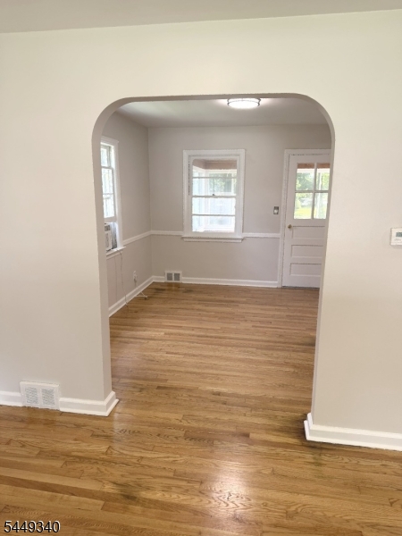 22 Springbrook Road Livingston, NJ 07039 - Photo 7 of 39