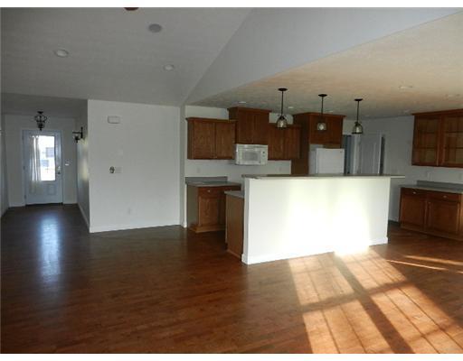 8010 South Mill Road Troy, OH 45373 - Photo 3 of 13
