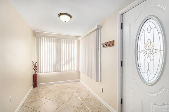 $1,500 | 714 South 27th Street, South Bend, IN 46615