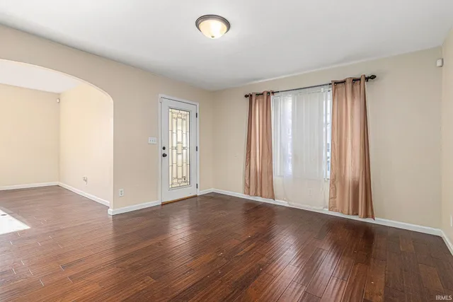 $1,500 | 714 South 27th Street, South Bend, IN 46615