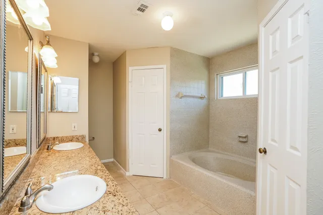 $1,990 | 7834 Sunny Ridge Drive, Houston, TX 77095