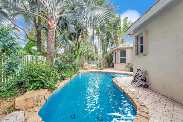 $774,900 | 4936 Northwest 52nd Avenue, Coconut Creek, FL 33073