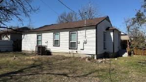 2554 Marfa Avenue Dallas, TX 75216 - Photo 2 of 19 Rear view of house