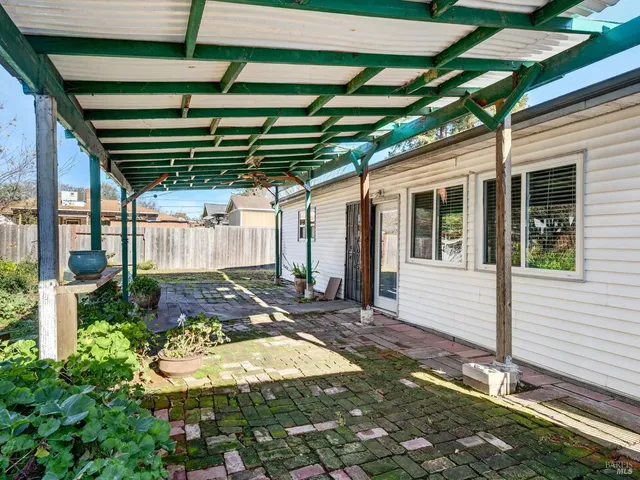 $595,000 | 321 Roosevelt Street, Napa, CA 94558