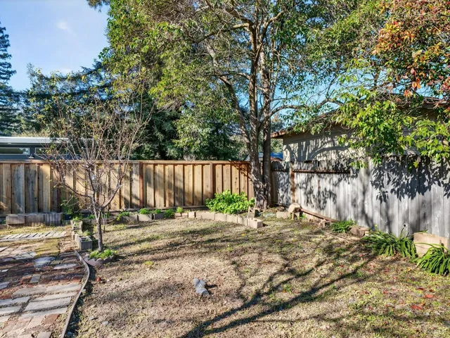 $595,000 | 321 Roosevelt Street, Napa, CA 94558