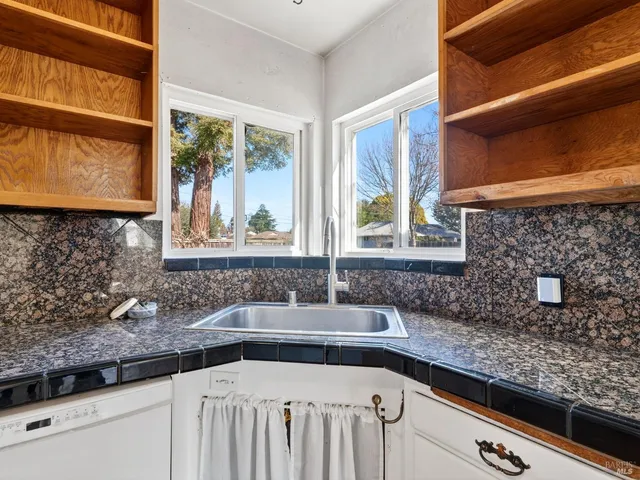 $595,000 | 321 Roosevelt Street, Napa, CA 94558