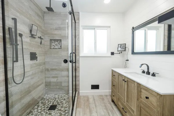 $599,000 | 2211 California Street, Escalon, CA 95320