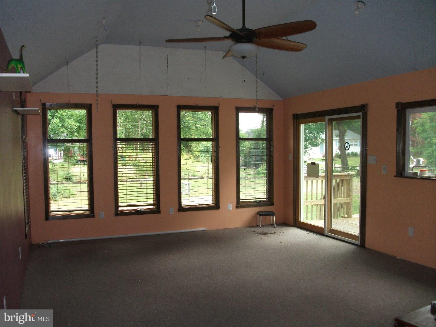 12 Barry Avenue Clementon, NJ 08021 - Photo 4 of 13 Gallery Image 4