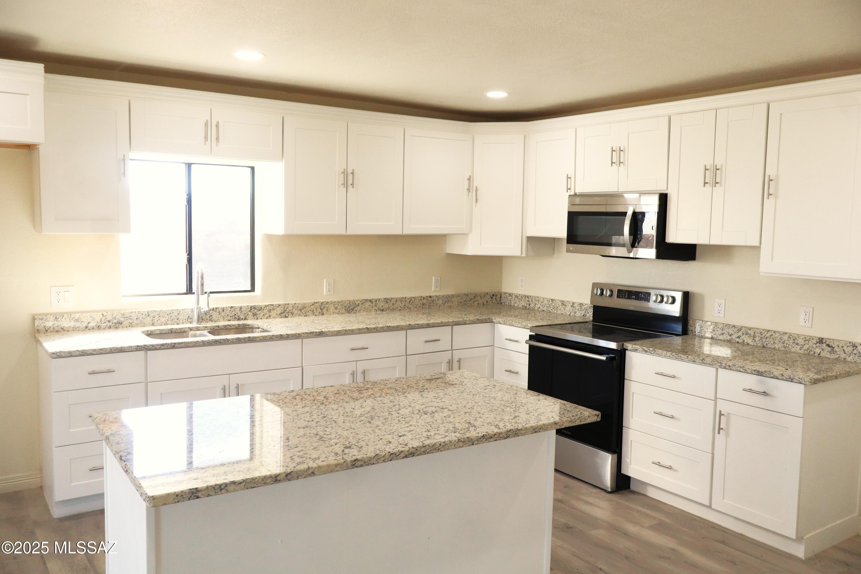1224 Circulo Yerba Buena Rio Rico, AZ 85648 - Photo 15 of 35