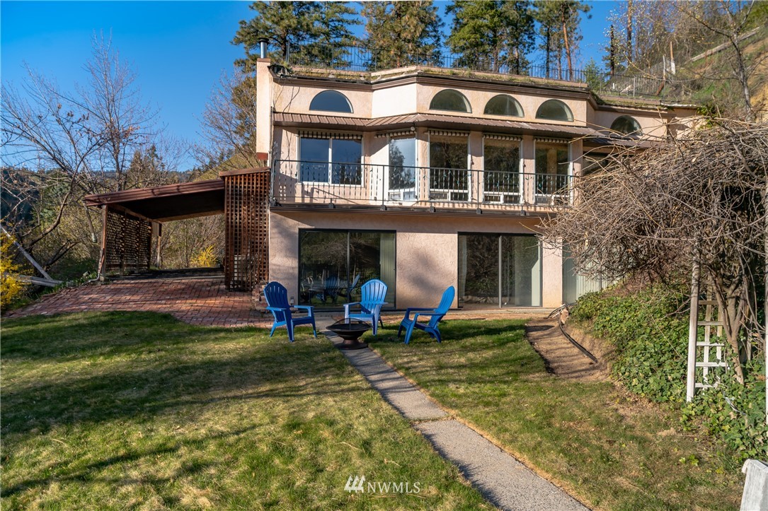7185 Olalla Canyon Road Cashmere, WA 98815 - Photo 2 of 37 Gallery Image 2