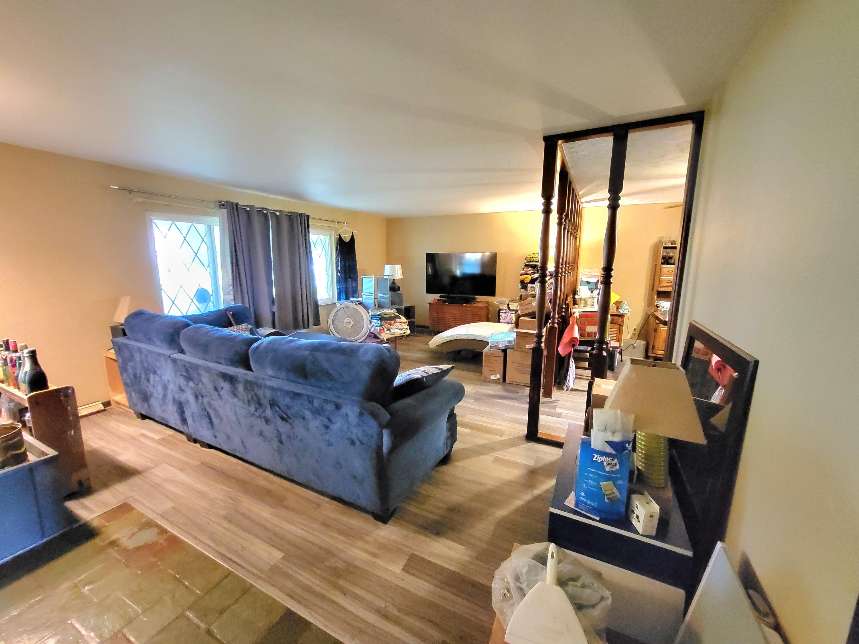 265 Deer Trail Road Reynoldsburg, OH 43068 - Photo 9 of 28 Living room