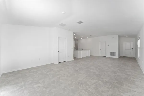 $2,050 | 381 Singing Sands Cir Lake, Lake Wales, FL 33859