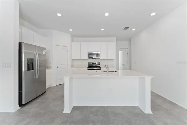 $2,050 | 381 Singing Sands Cir Lake, Lake Wales, FL 33859