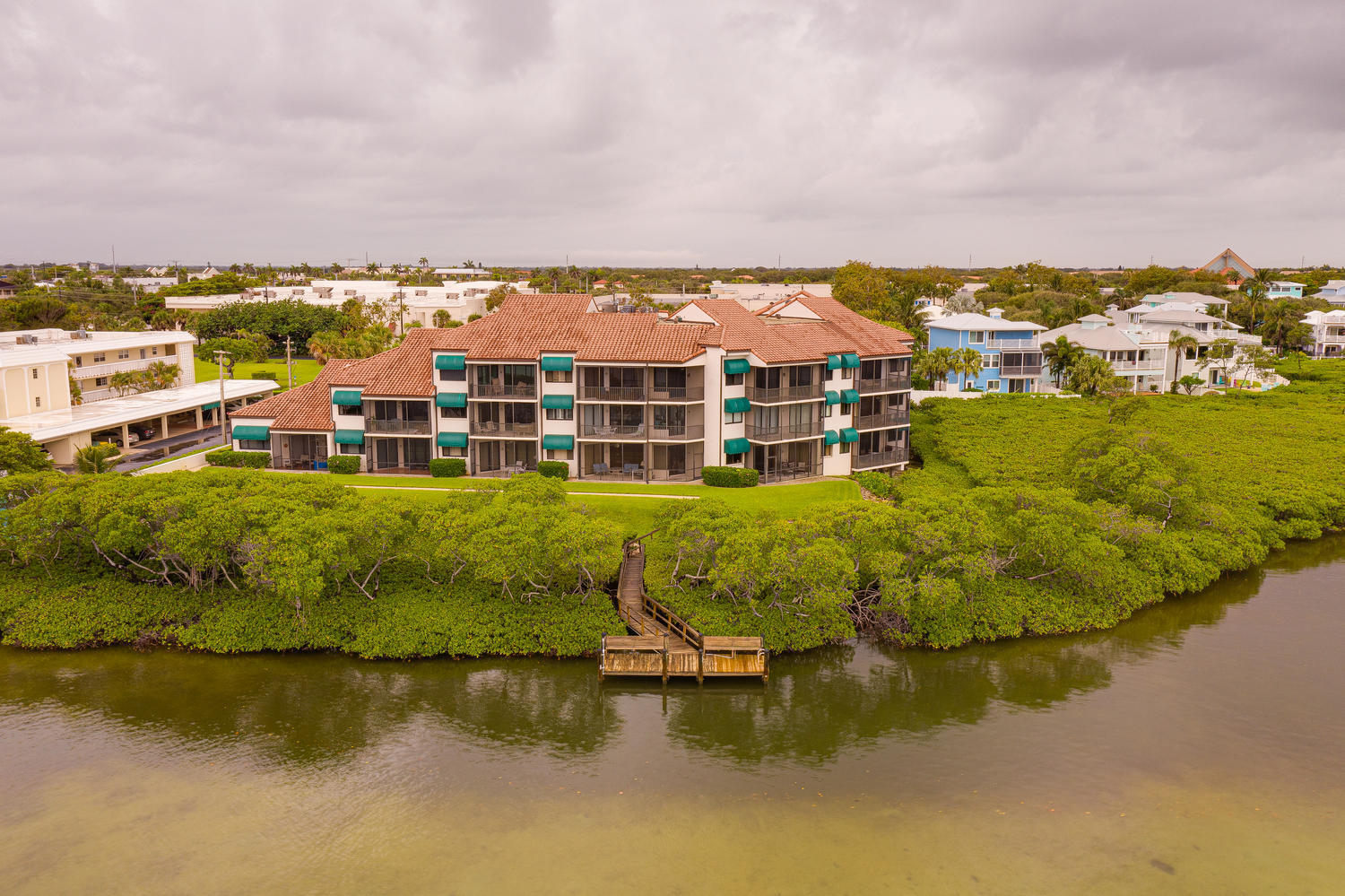 200 Waterway Road, Unit 207 Jupiter, FL 33469 - Photo 13 of 48 Bldg. w/ Day dock