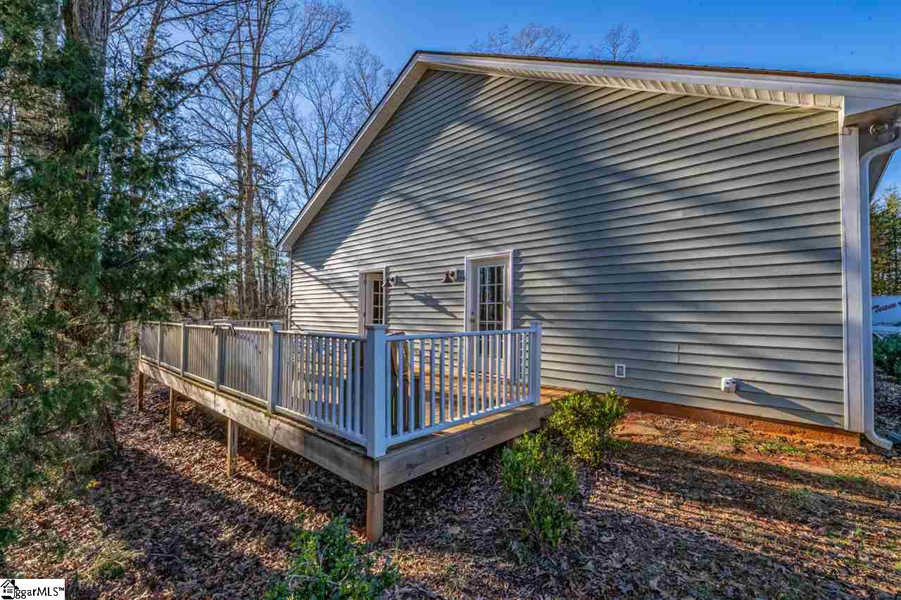 1829 Fountain Inn Road Woodruff, SC 29388 - Photo 2 of 20