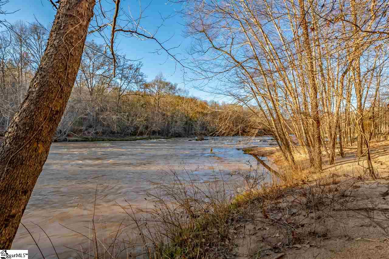 1829 Fountain Inn Road Woodruff, SC 29388 - Photo 10 of 20