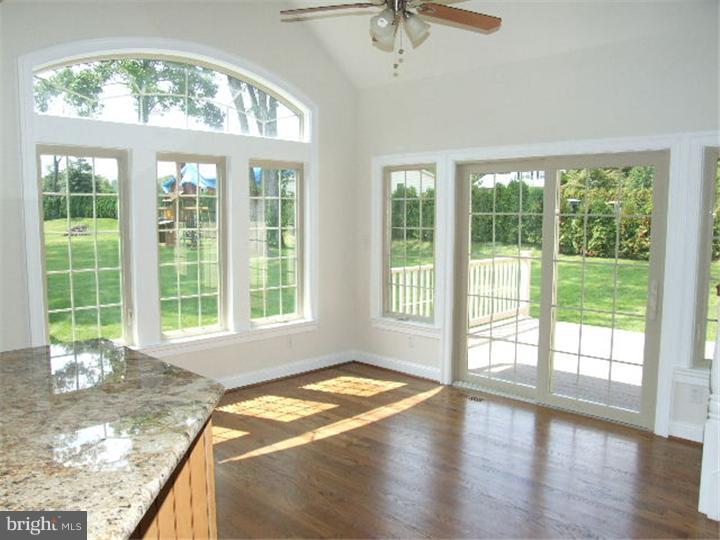 Breakfast Room